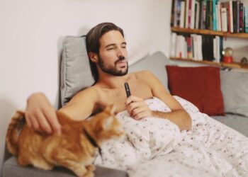 vaping dangers for cats | The potential health risks of vaping around cats include respiratory issues, nicotine toxicity, and allergic reactions. Learn how to protect your feline friends and maintain a safe environment while vaping. | The Dangers of Vaping Around Cats: What You Need to Know